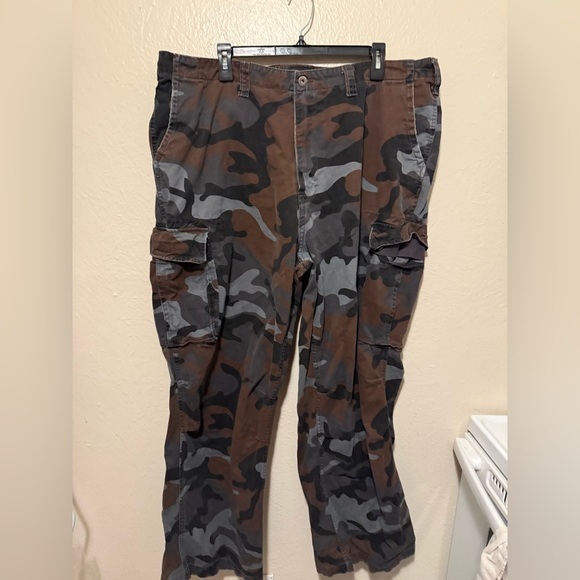 No Boundaries Pants - Y2K Camo pants 👖